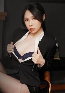 id5244風騷女上司色誘醉酒男同事 - AV大平台 - 中文字幕，成人影片，AV，國產，線上看